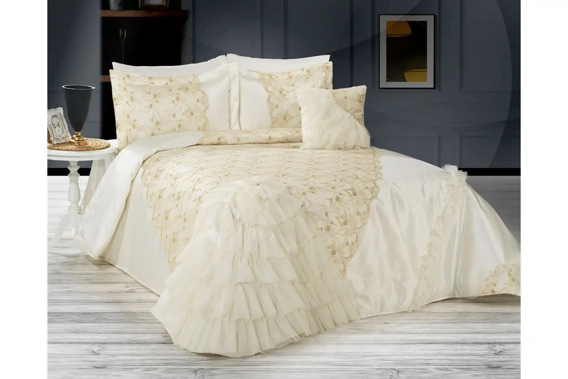 Lüks Yatak Örtüsü Seçenekleri ve Malzeme Özellikleri Hakkında Kapsamlı Rehber