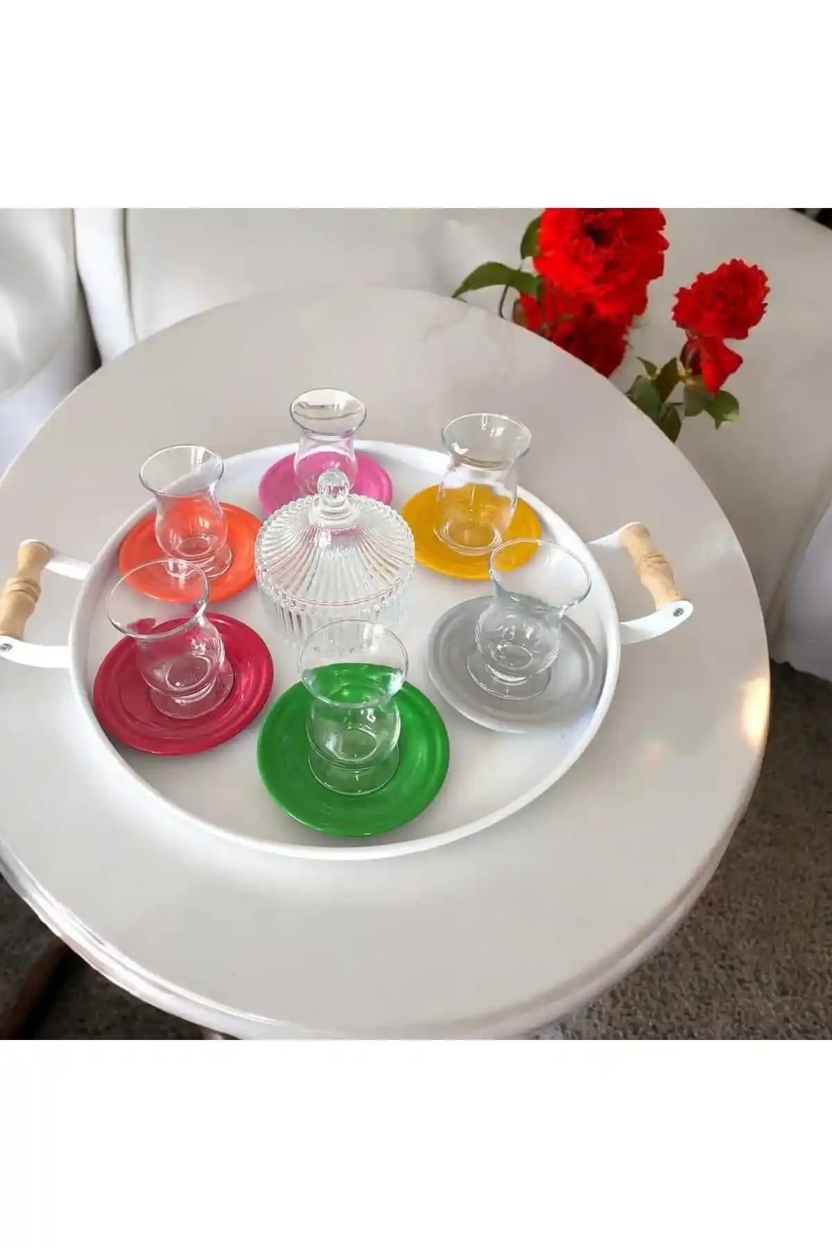 Metal Çay Tabağı Seçimi ve Ev Dekorasyonunda Kullanım Rehberi