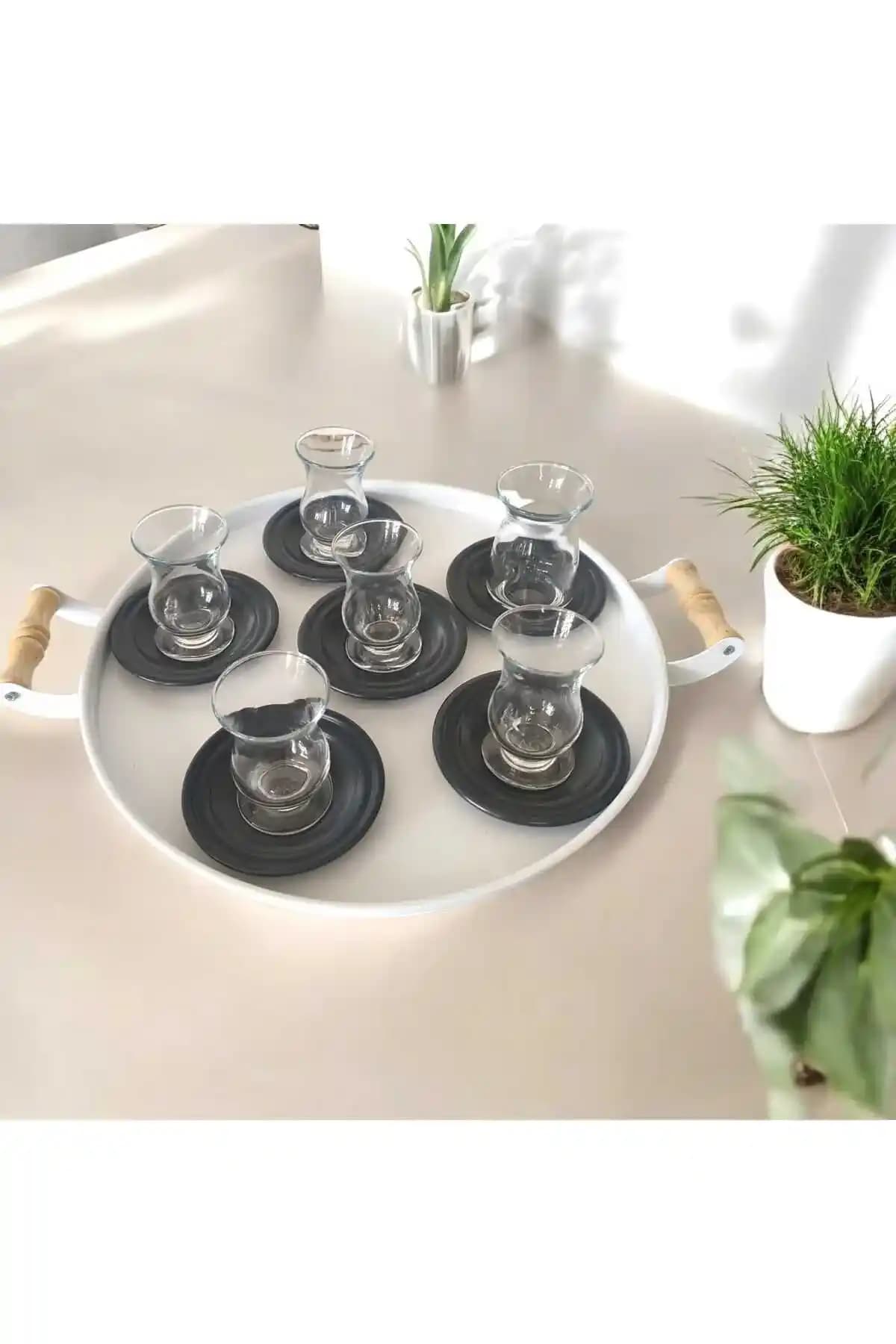 Metal Çay Tabağı ve Ev Dekorasyonunda Kullanım İpuçları ve Stil Önerileri