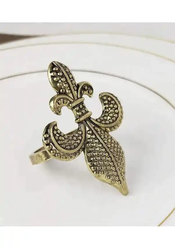 Metal Peçete Yüzükleri ve Ev Dekorasyonundaki Rolü Hakkında Detaylı Bilgi