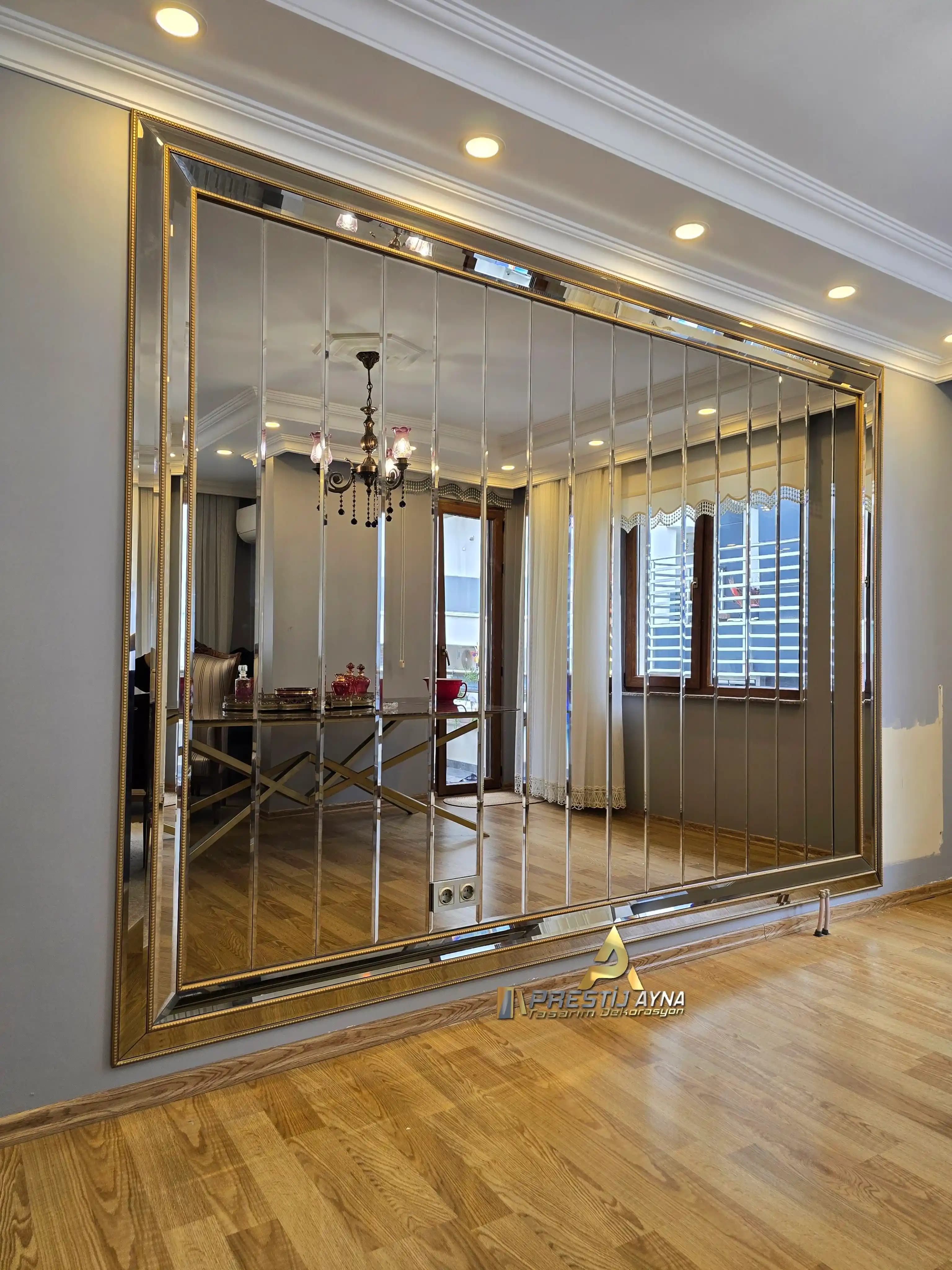 Modern bronz aynalar: ev dekorasyonunda şıklık ve fonksiyonellik için ideal seçenekler