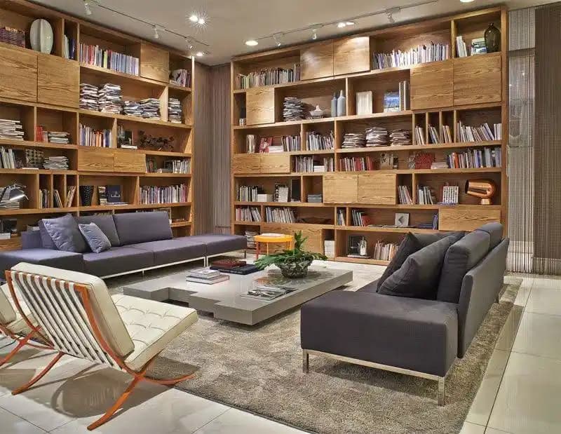 Modern cam kütüphane dekorasyonu ile estetik ve fonksiyonelliği bir arada yakalayın