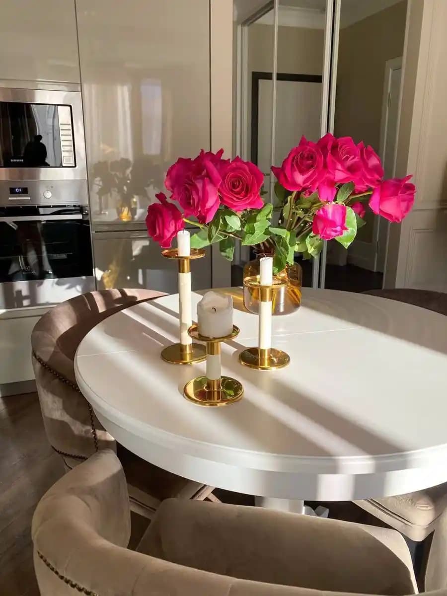 Modern Masa Dekorasyonu Fikirleri: Şıklık ve Fonksiyonelliğin Buluşması