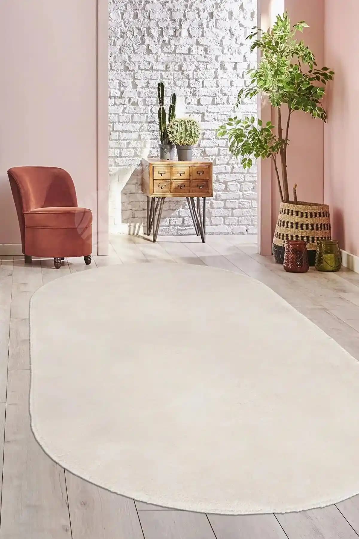 Modern Peluş Post Halıların Ev Dekorasyonundaki Yeri ve Estetik Avantajları
