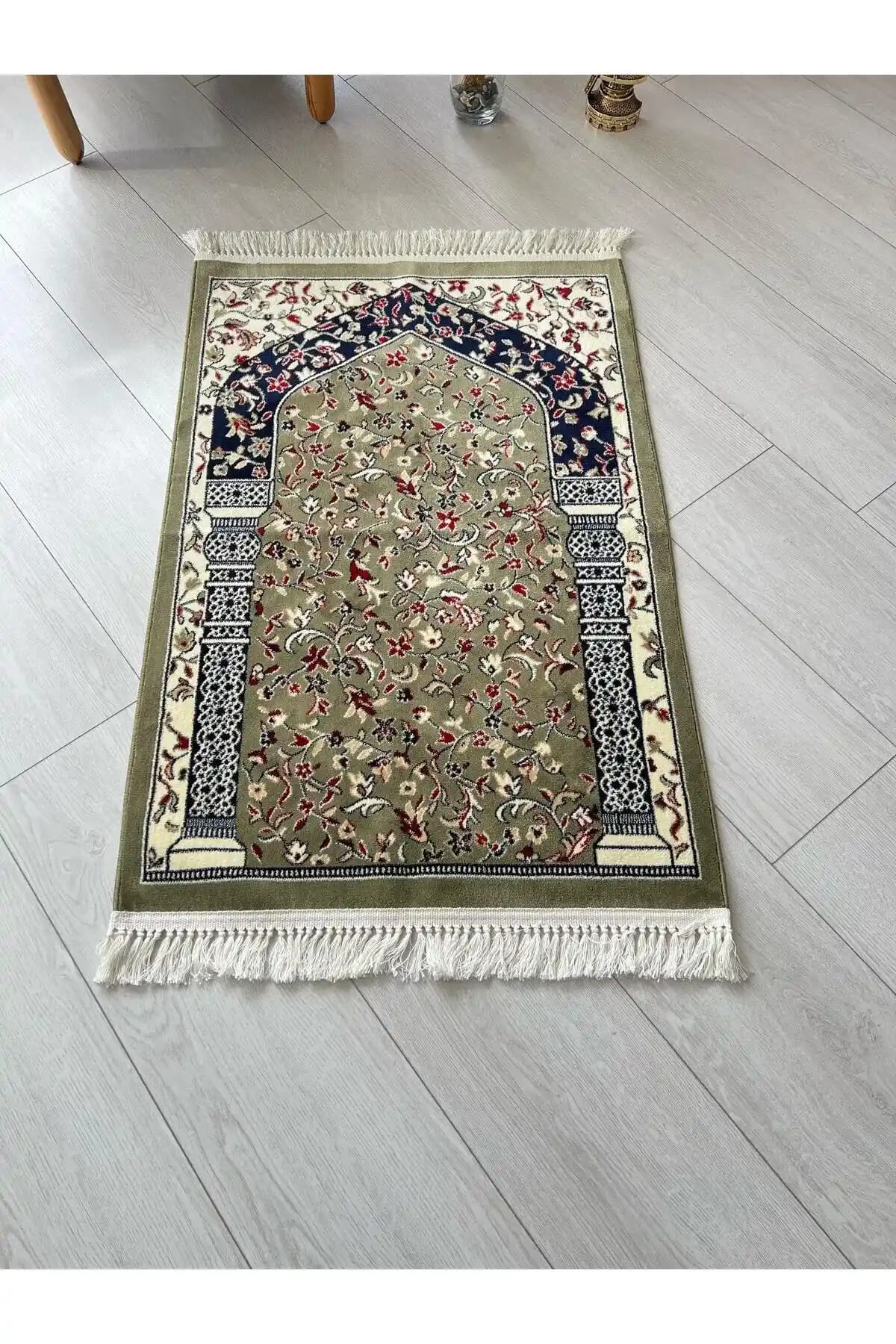 Modern Pudra Renkli İbadet Seccadeleri: Ev Dekorasyonuna Uyum Sağlayan Şık ve Fonksiyonel Seccadeler