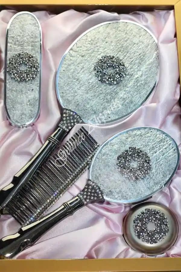 Modern Tarak Setleri ile Dekorasyonunuzu Zenginleştirin İç Mekanlar İçin Uygun Seçenekler