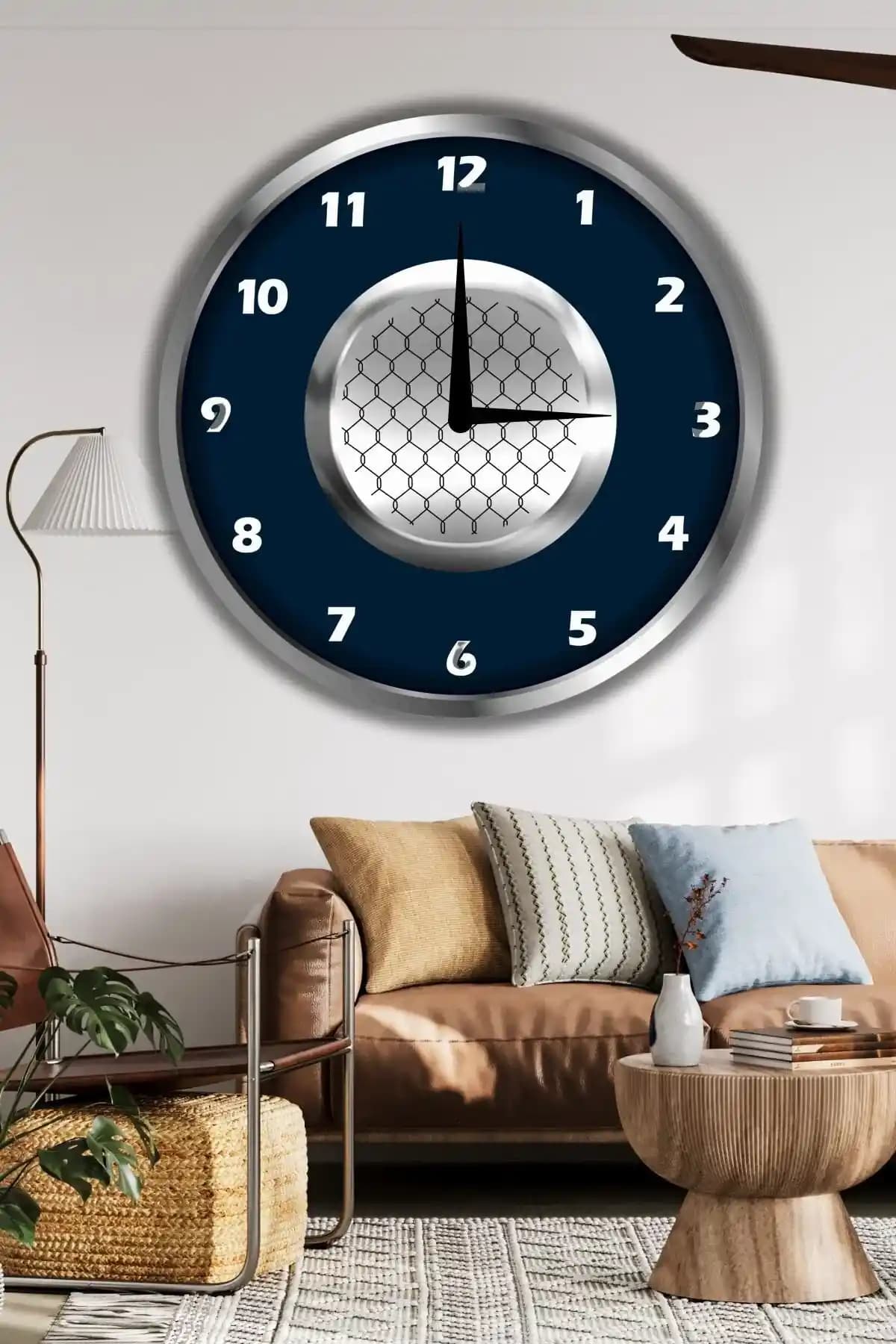 Modern Tarz Evler İçin Duvar Saati Seçimi ve Dekorasyonda Kullanım İpuçları