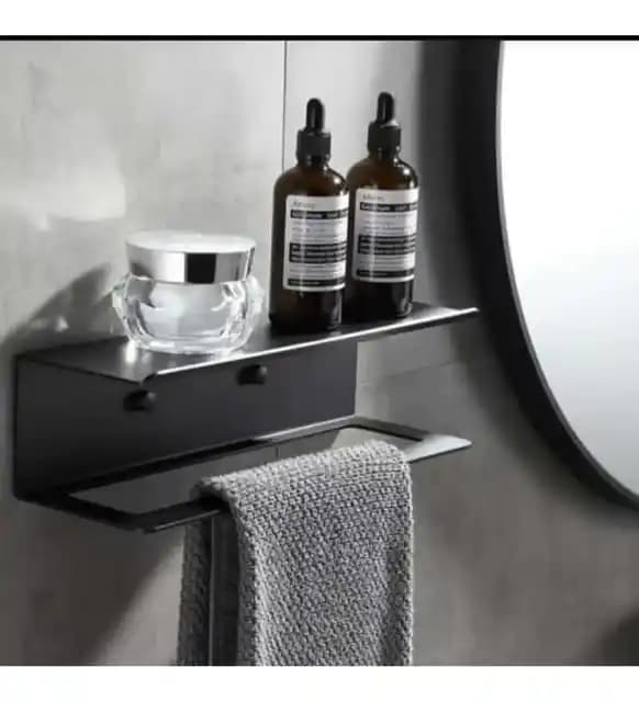 Modern ve Fonksiyonel Havluluklar ile Banyo Dekorasyonunu Yenileyin