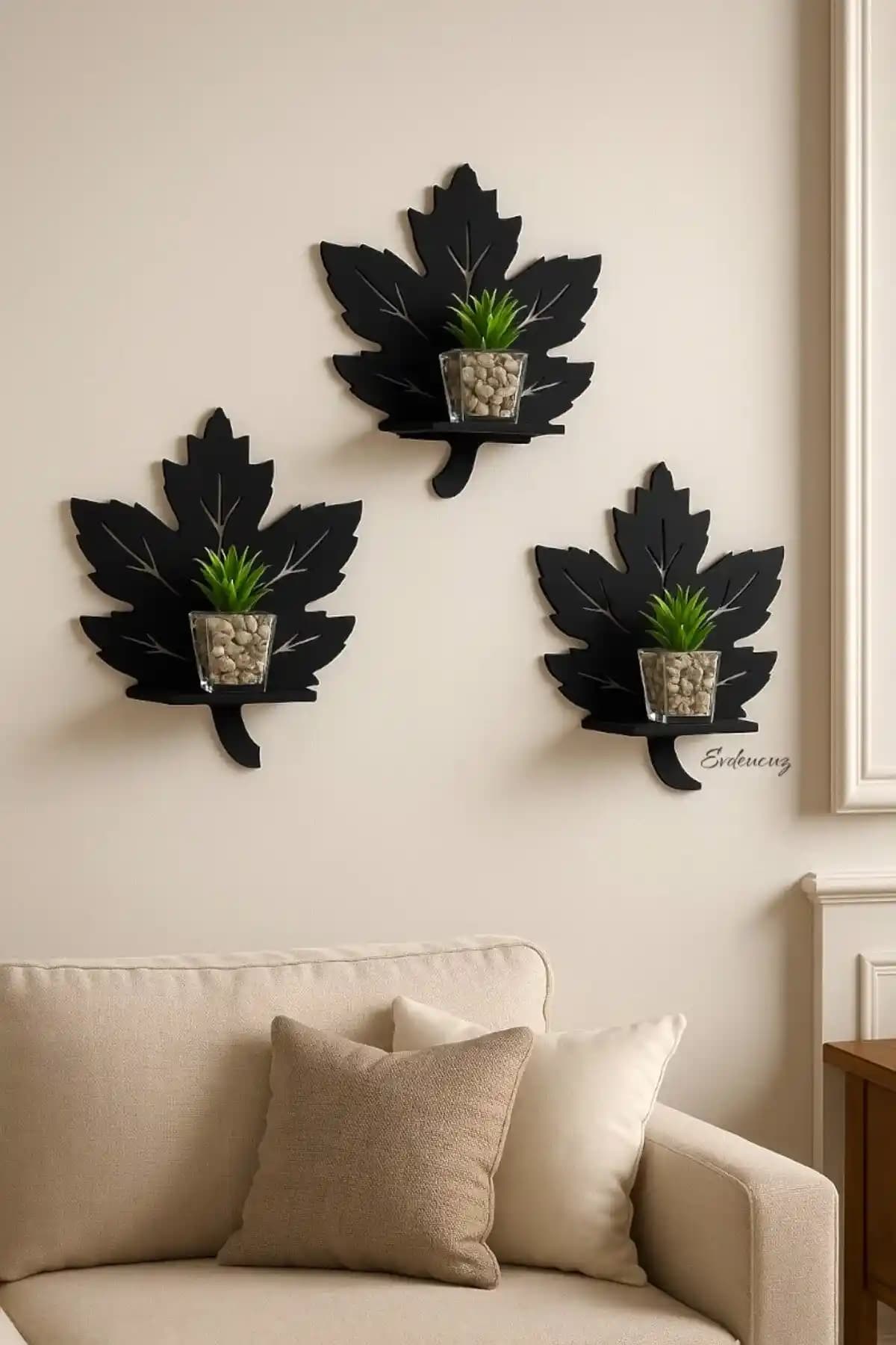 Modern ve Şık Duvar Aksesuarlarıyla Ev Dekorasyonunda Estetik Dokunuşlar