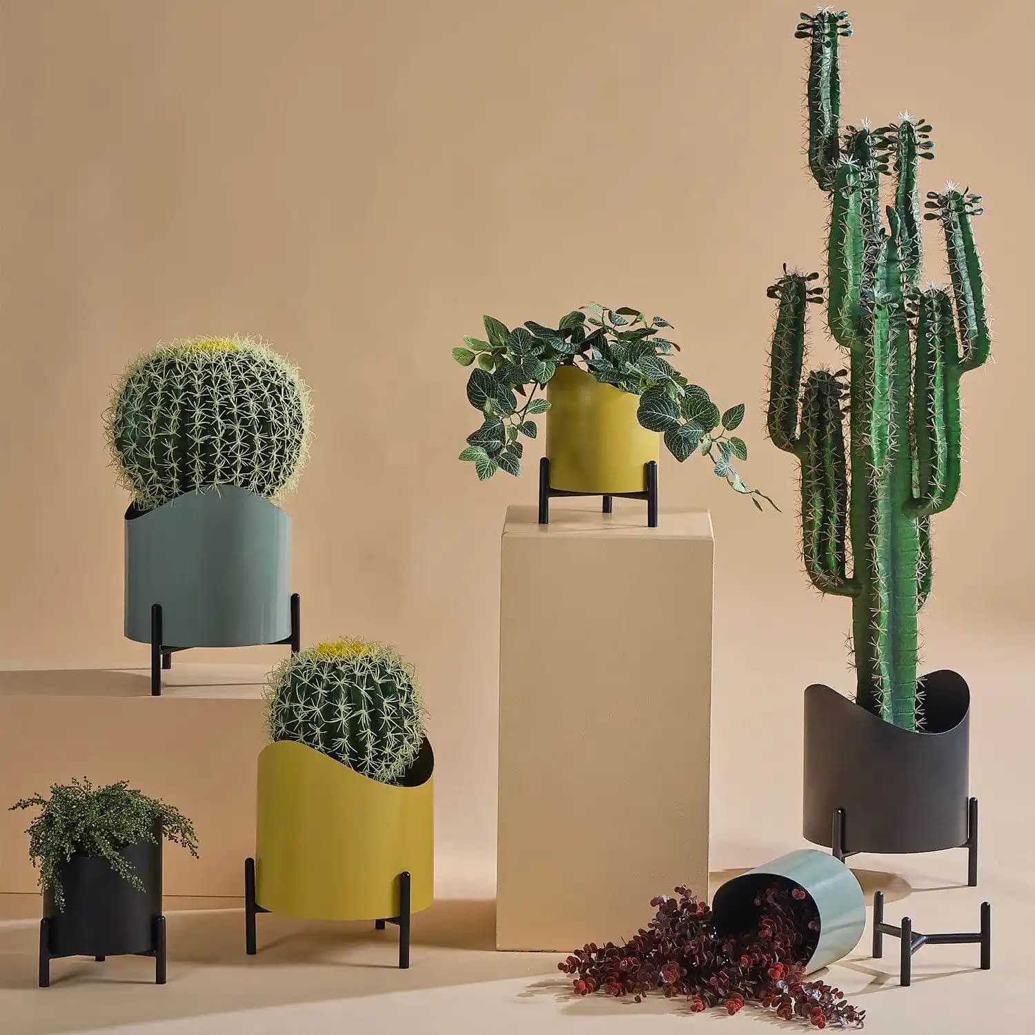 Modern ve Şık Saksı Koleksiyonlarıyla Ev Dekorasyonunu Yenileme İpuçları