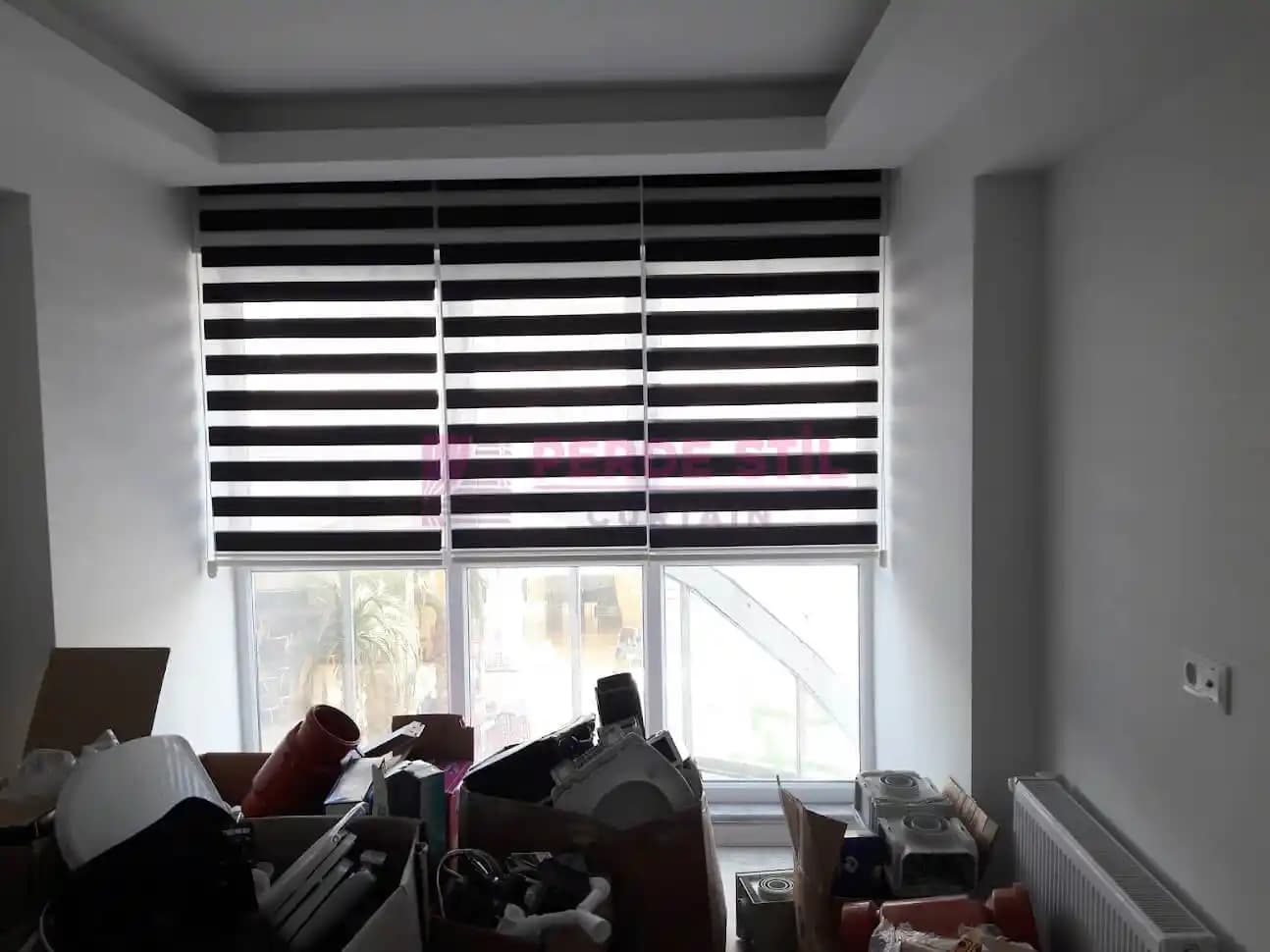 Modern Zebra Stor Perdeler: Estetik ve Fonksiyonelliğin Modern Tasarımı