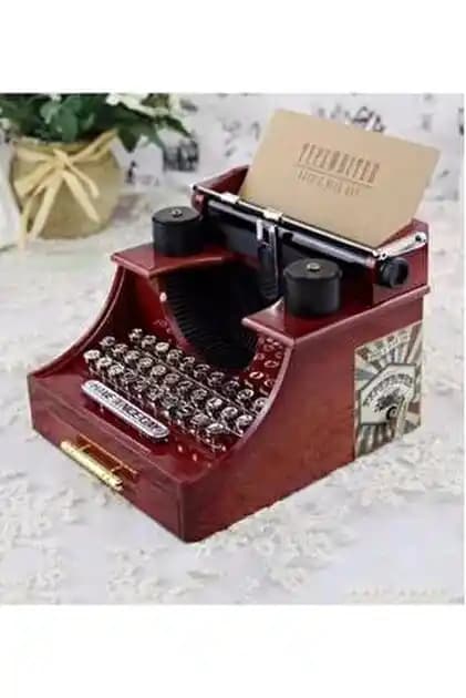 Nostaljik ve Dekoratif Müzik Kutuları Ev Dekorasyonunda Sıcaklık ve Anlam Katar