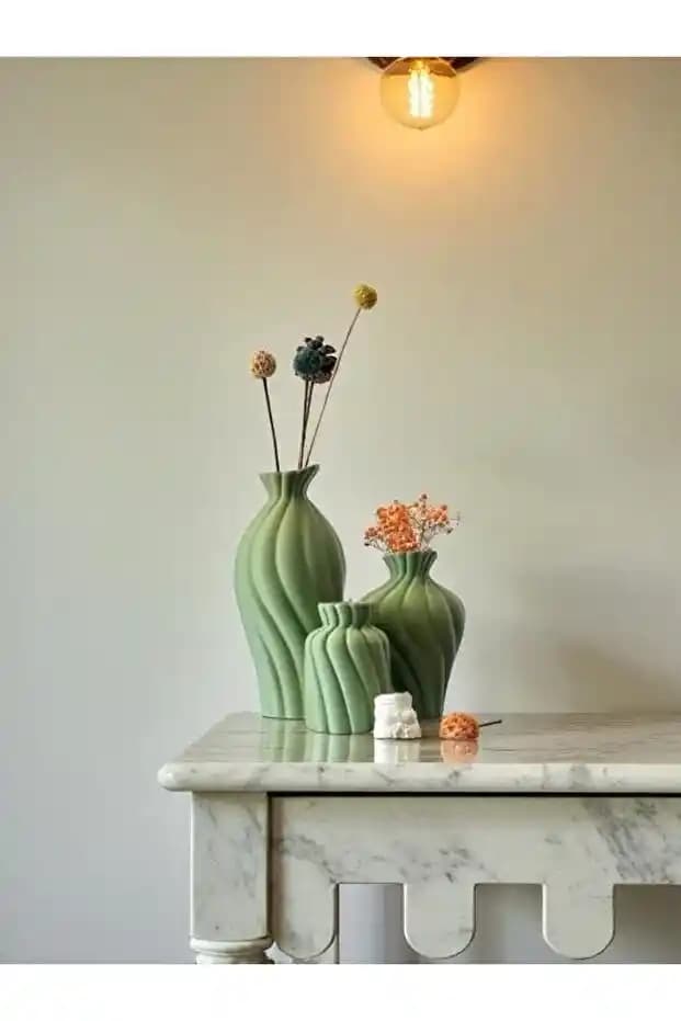 Renkli ve Sanatsal Bohem Vazolar ile Evinize Özgünlük Katın