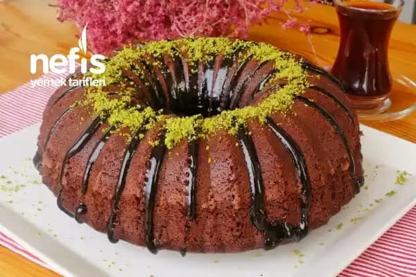 Rustik Tencere ile Kek Sunumu ve Dekorasyonunda Estetik ve İşlevsellik