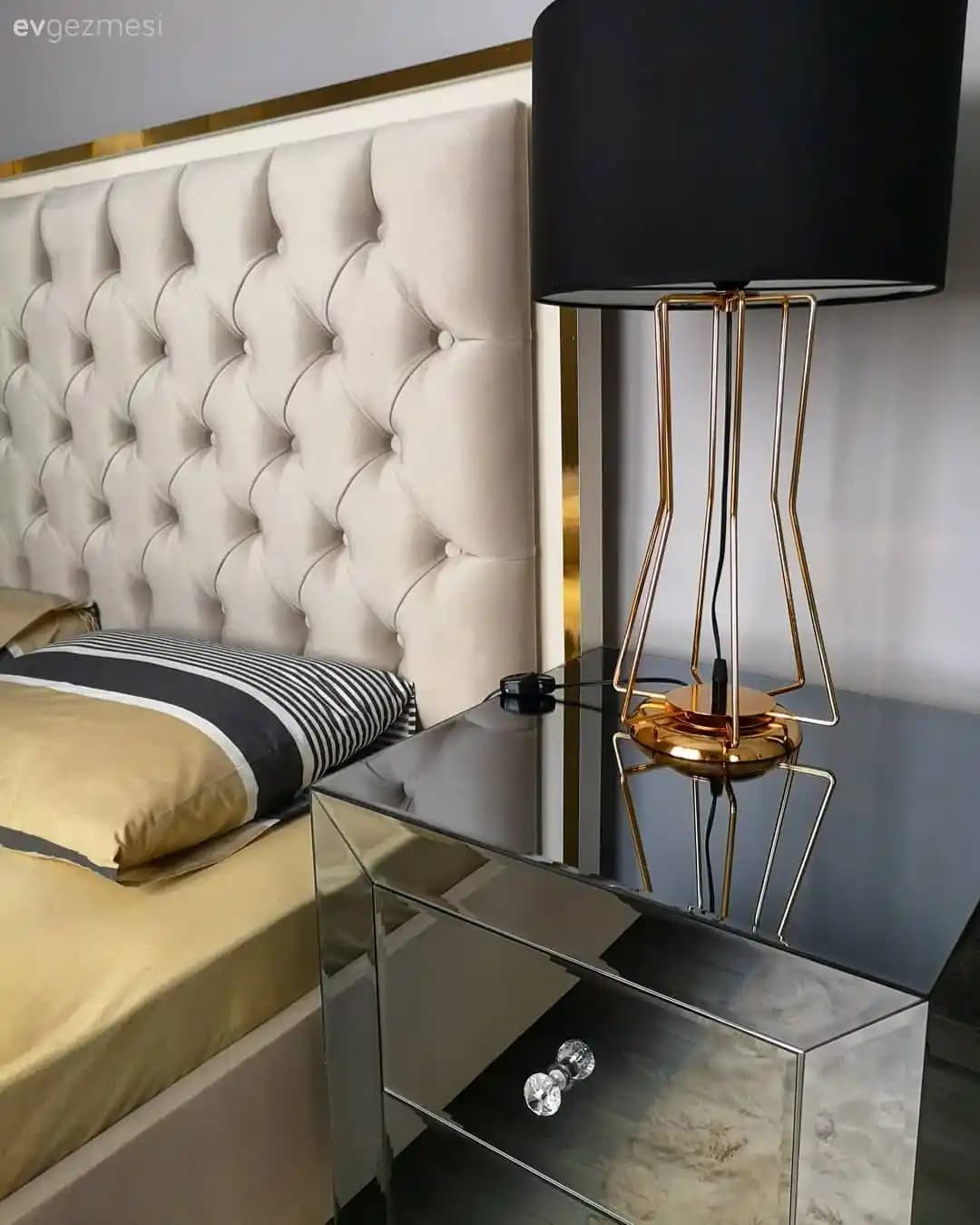 Salon Abajur Seçimi ve Dekorasyon İpuçlarıyla Atmosferinizi Geliştirin