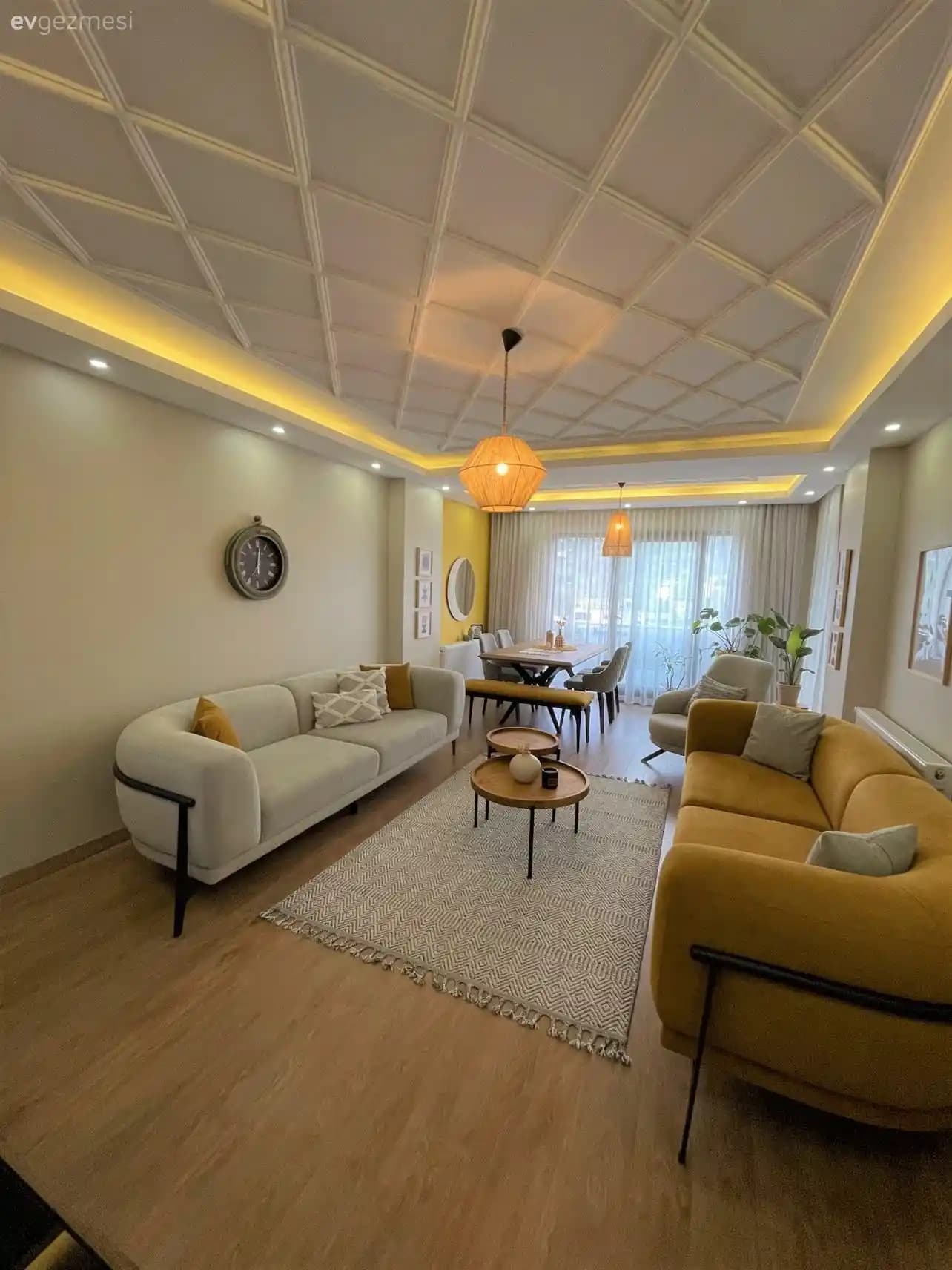 Salon Dekorasyonunda Modern LED Aydınlatma Sistemleri ve Tasarım İpuçları