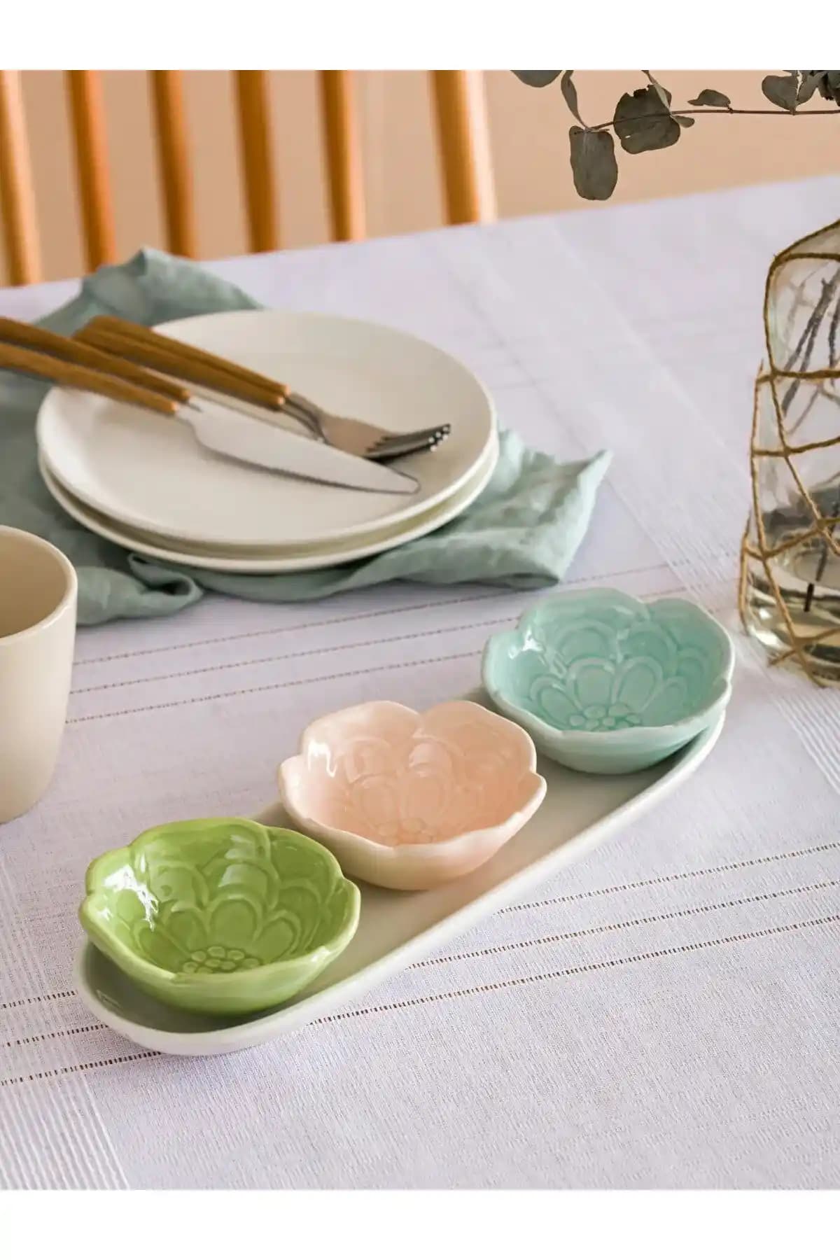 Seramik Sosluk Dekorasyon Trendleri ve Modern Mutfak Uygulamaları