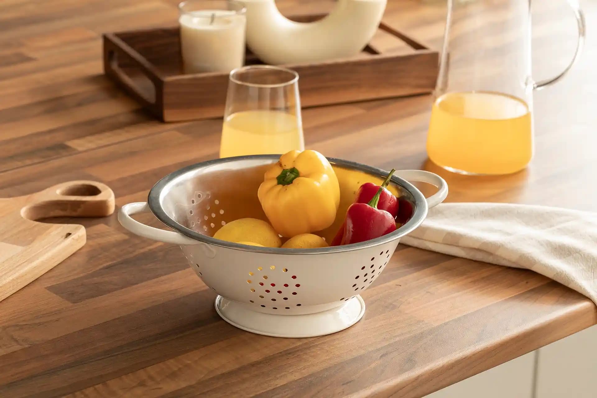 Şık Tasarım Emaye Süzgeçleri: Estetik ve Fonksiyonellik Bir Arada Mutfak İçin