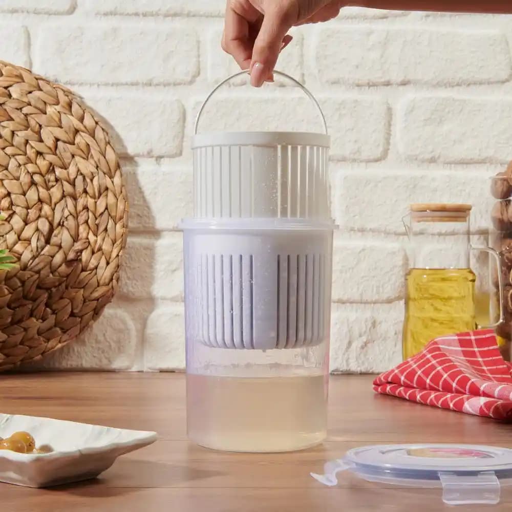 Viyalente ve Plastart Süzgeçli Saklama Kapları: Pratik ve Güvenilir Mutfak Çözümleri