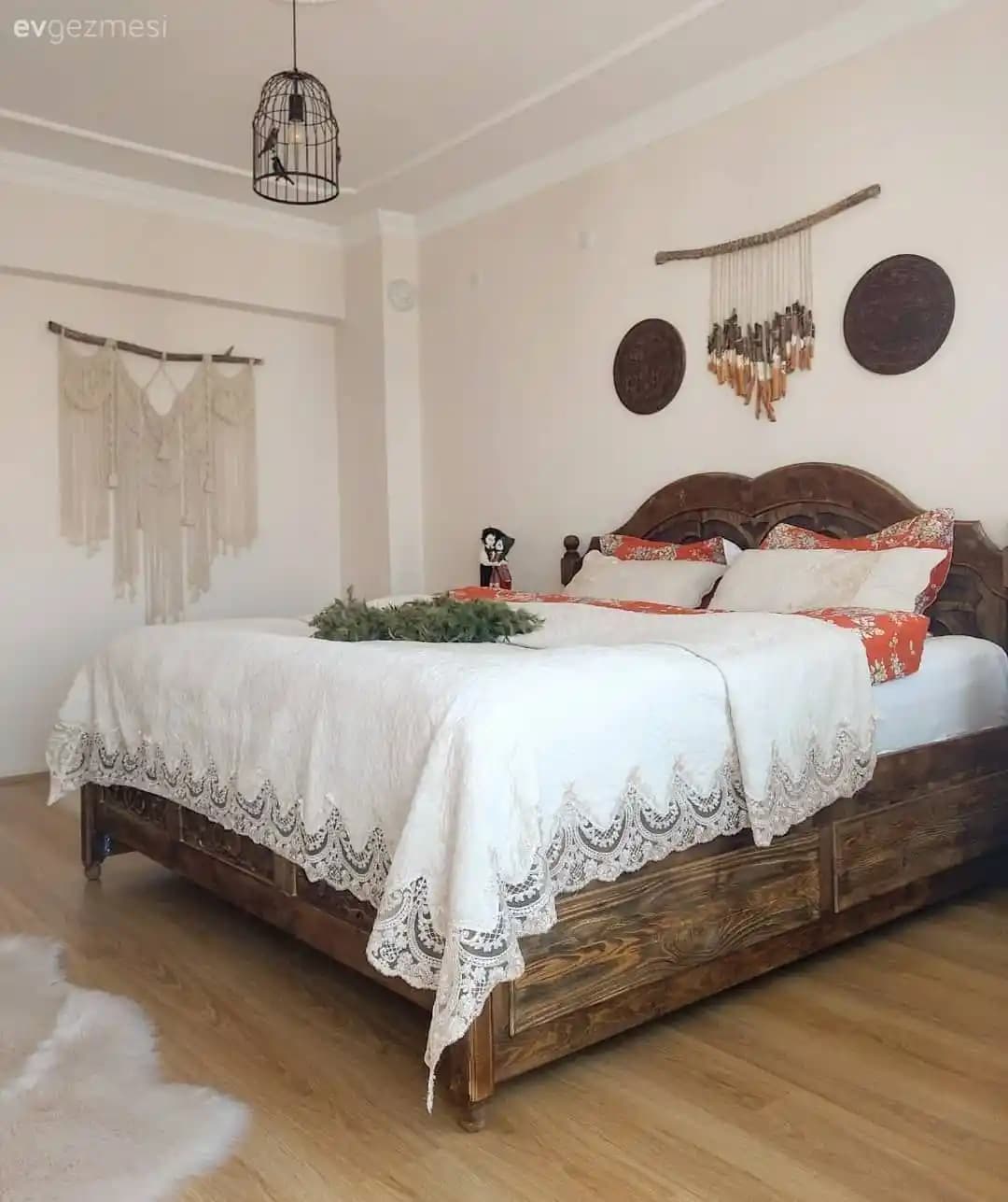 Yatak Odası Dekorasyonunda Doğal Aksesuarların Kullanımı ve Sunduğu Faydalar