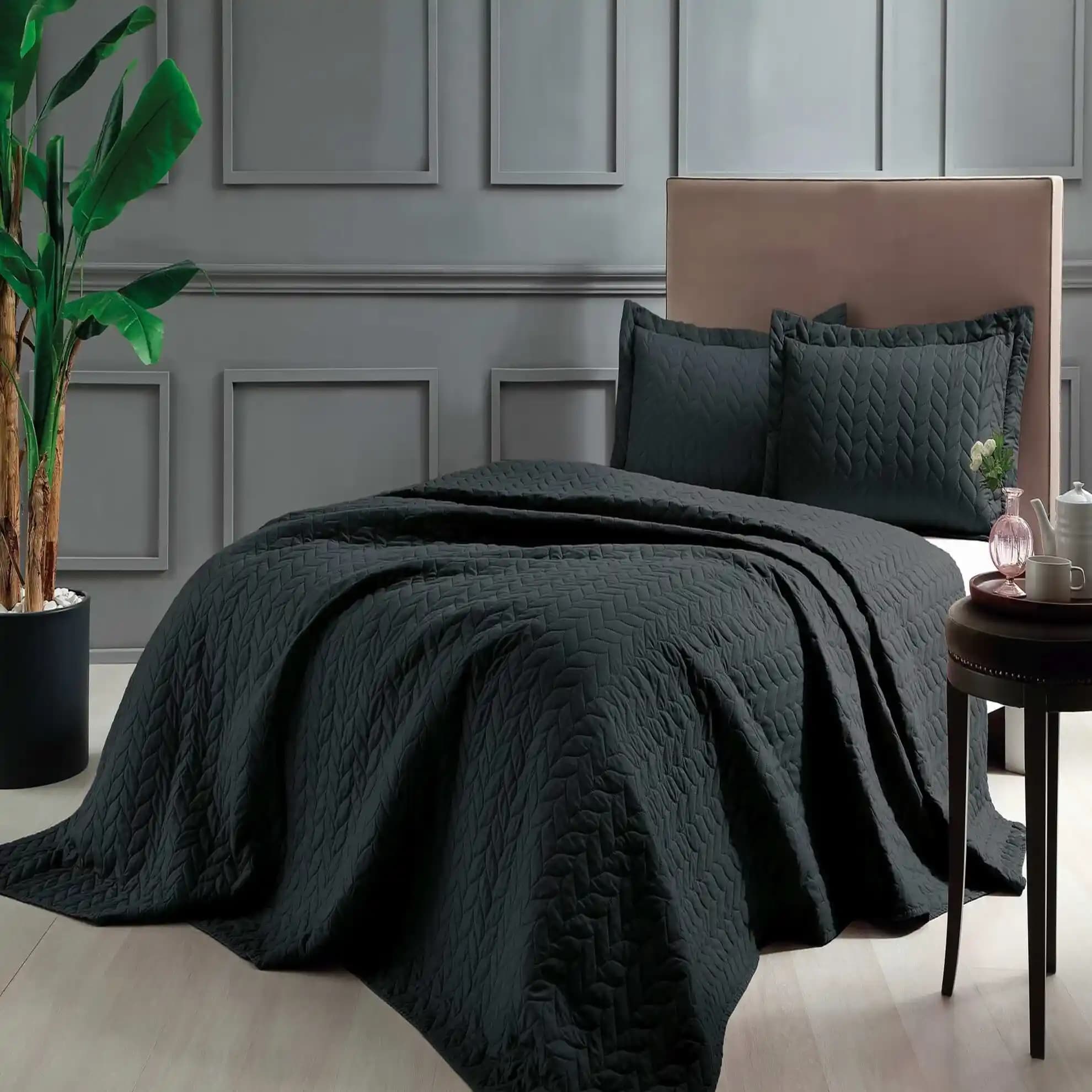 Yatak Örtüsü Seçimi ve Yatak Odası Konforunu Artırma Yöntemleri