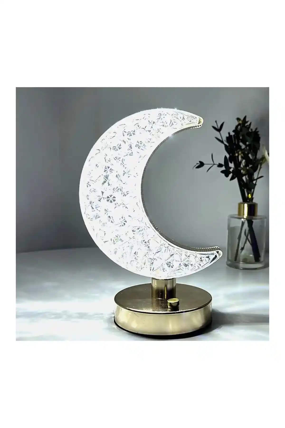 Yatak Yanı Lambası Modelleri: Konfor ve Estetiği Birleştiren Çeşitler ve Trendler