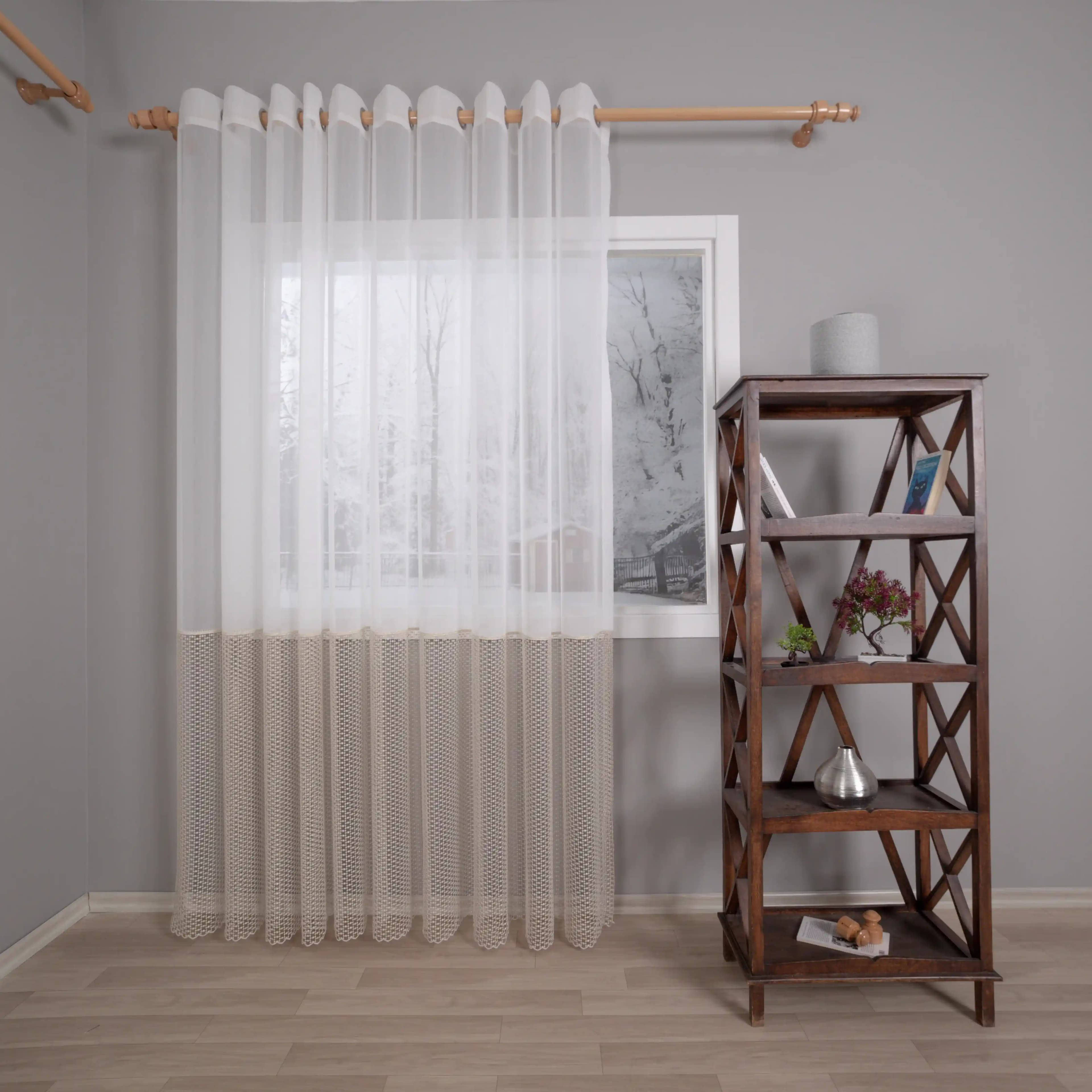 Zarif Boncuk Perdeler: Ev Dekorasyonunda Şıklık ve Detayların Önemi