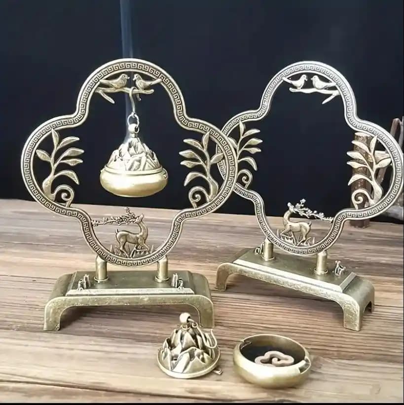 Zarif Tasarıma Sahip Buhurdanlıklar: Dekoratif ve Fonksiyonel Ev Aksesuarları