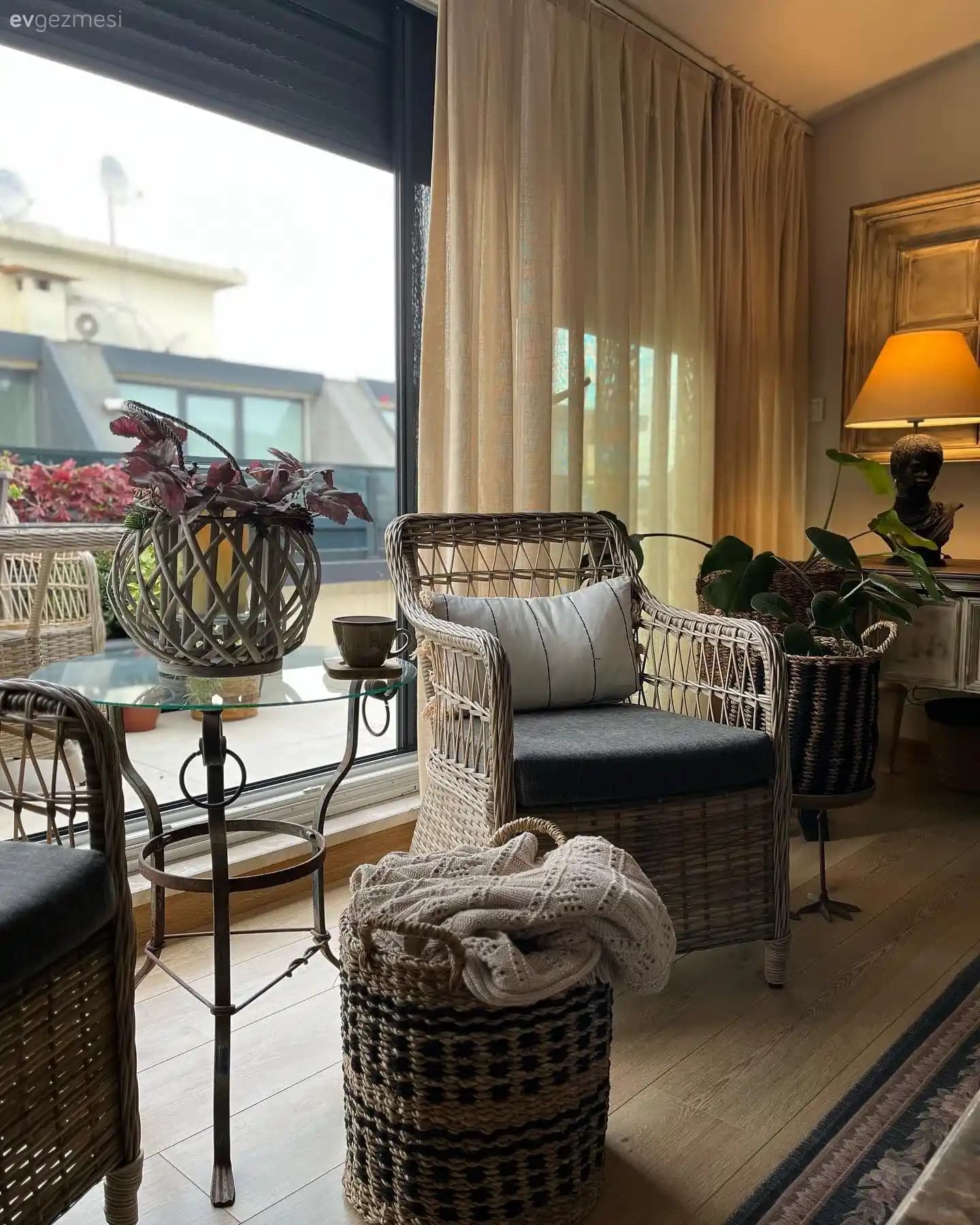 Zarif ve Anlamlı Ev Dekorasyon Aksesuarlarıyla Şıklık ve Duygusal Bağ Yaratın