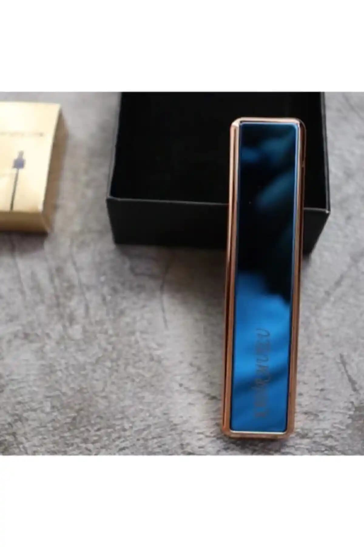 İki Popüler USB Şarjlı Çakmak Karşılaştırması: Tasarım ve Özellikler