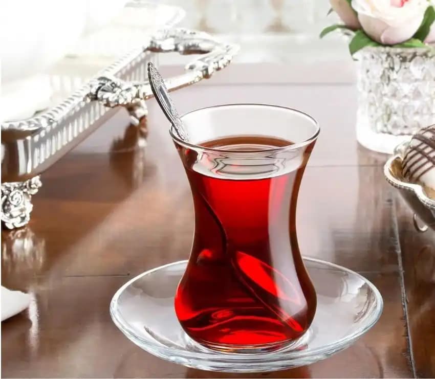 Çay Bardağı Modelleri ve Dekorasyonda Şıklık ile İşlevselliğin Önemi