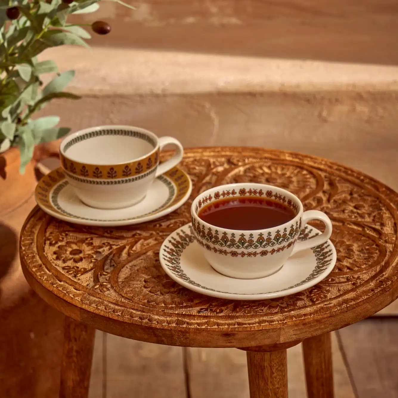 Çay Fincanı Setleri ile Ev Dekorasyonuna Zarafet Katmanın Yolları