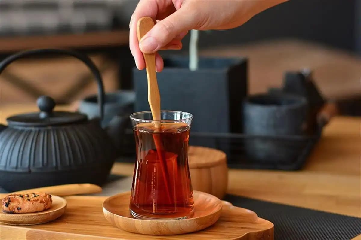 Çay Sunumunda Dekorasyonun Gücü: Estetik ve Şık Sunumlar İçin Pratik İpuçları
