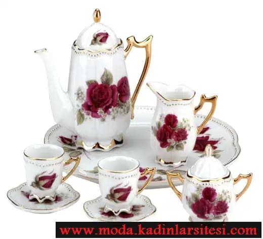 Çay Takımı Modelleriyle Evinize Şıklık Katın Dekorasyonda Zarafetin Anahtarı