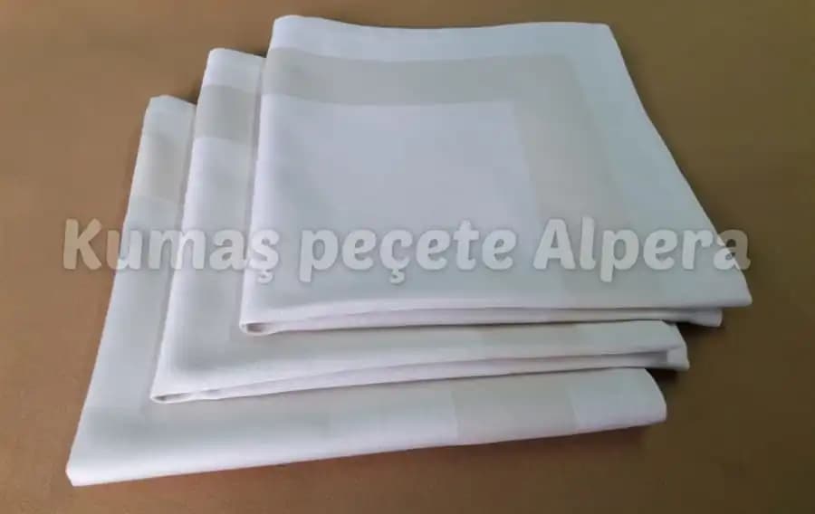 Kumaş Peçetelerle Şık ve Fonksiyonel Masa Dekorasyonu İpuçları