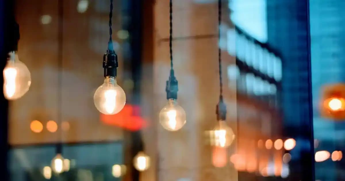 Masaüstü İsimlikleri ile Dekorasyonda Şıklık ve Fonksiyonellik Sağlama Rehberi