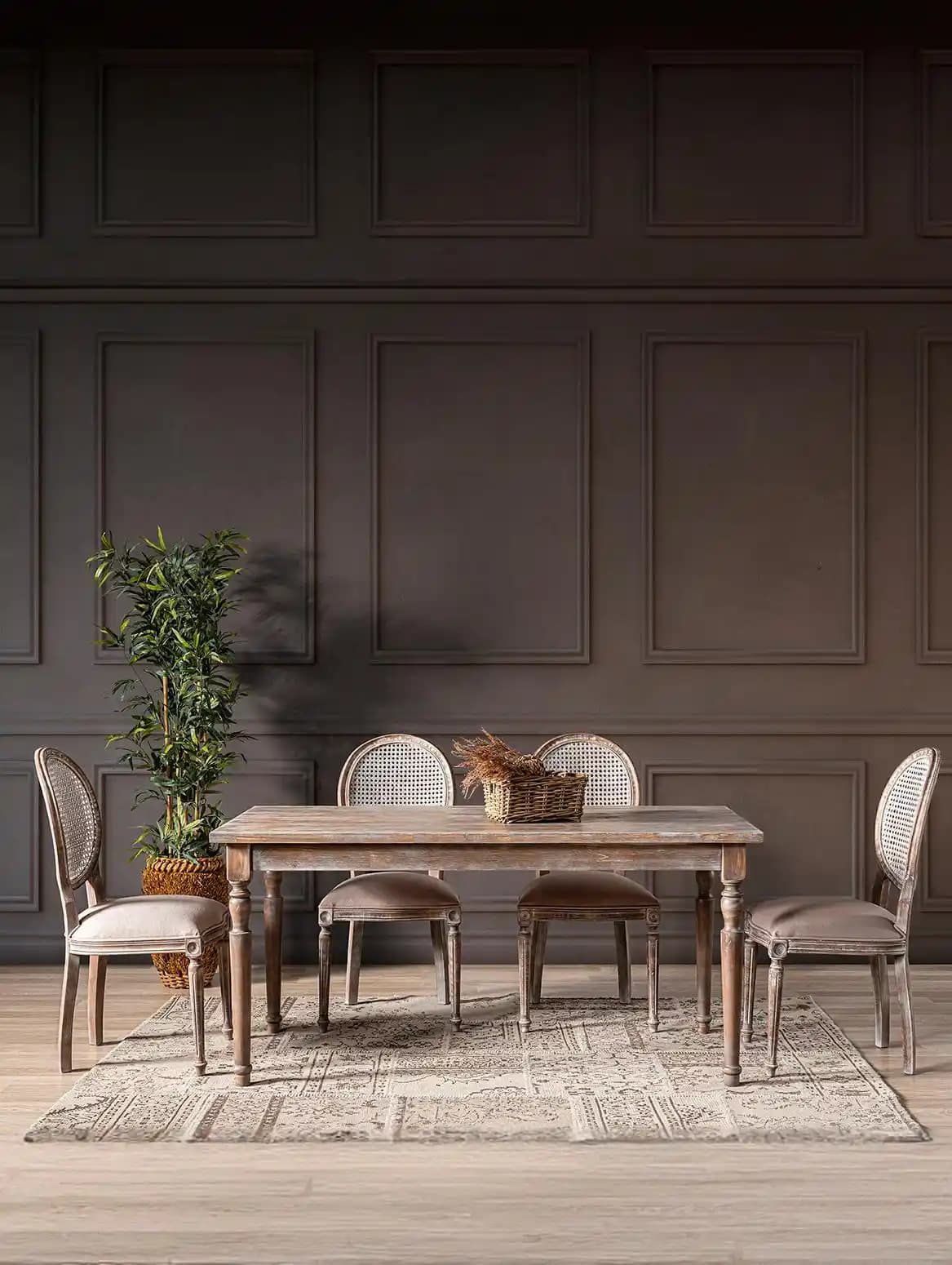 Masif Ahşap Masa ve Sandalye Takımları ile Dekorasyonunuzu Doğal ve Dayanıklı Hale Getirin