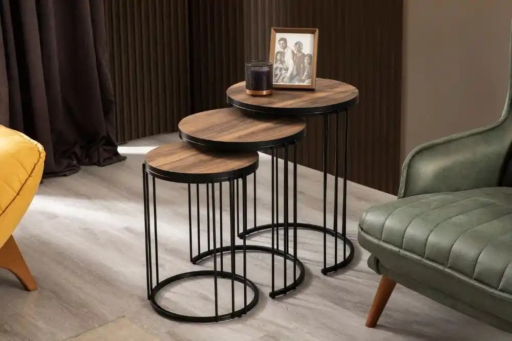 Metal Ayaklı Sehpa Modelleri ve Dekorasyonda Kullanım İpuçları