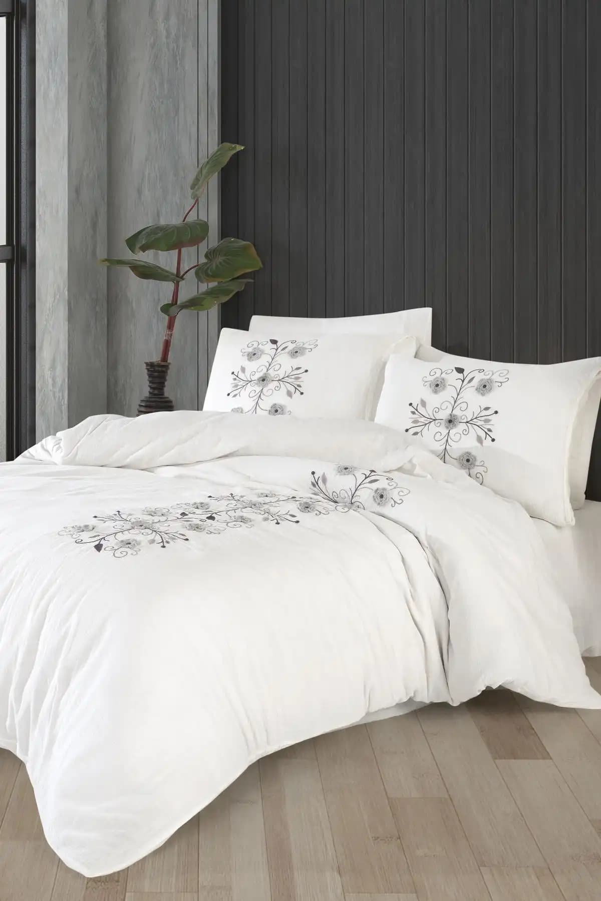 Modern Dekorasyon Trendleri ve Evinize Şıklık Katacak Yenilikçi Fikirler