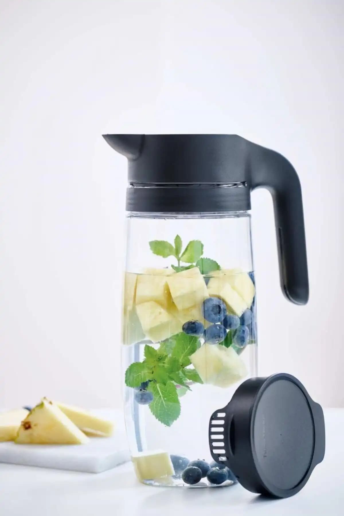 Modern Dekorasyonda Şık ve Fonksiyonel Tupperware Sürahi Kullanımı Rehberi