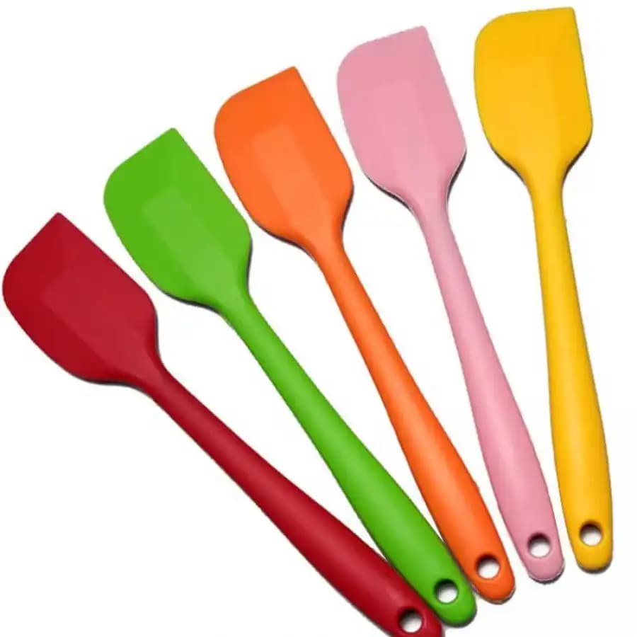 Mutfak Dekorasyonunda Silikon Spatula ile Şıklık ve İşlevselliği Birleştirme Yöntemleri