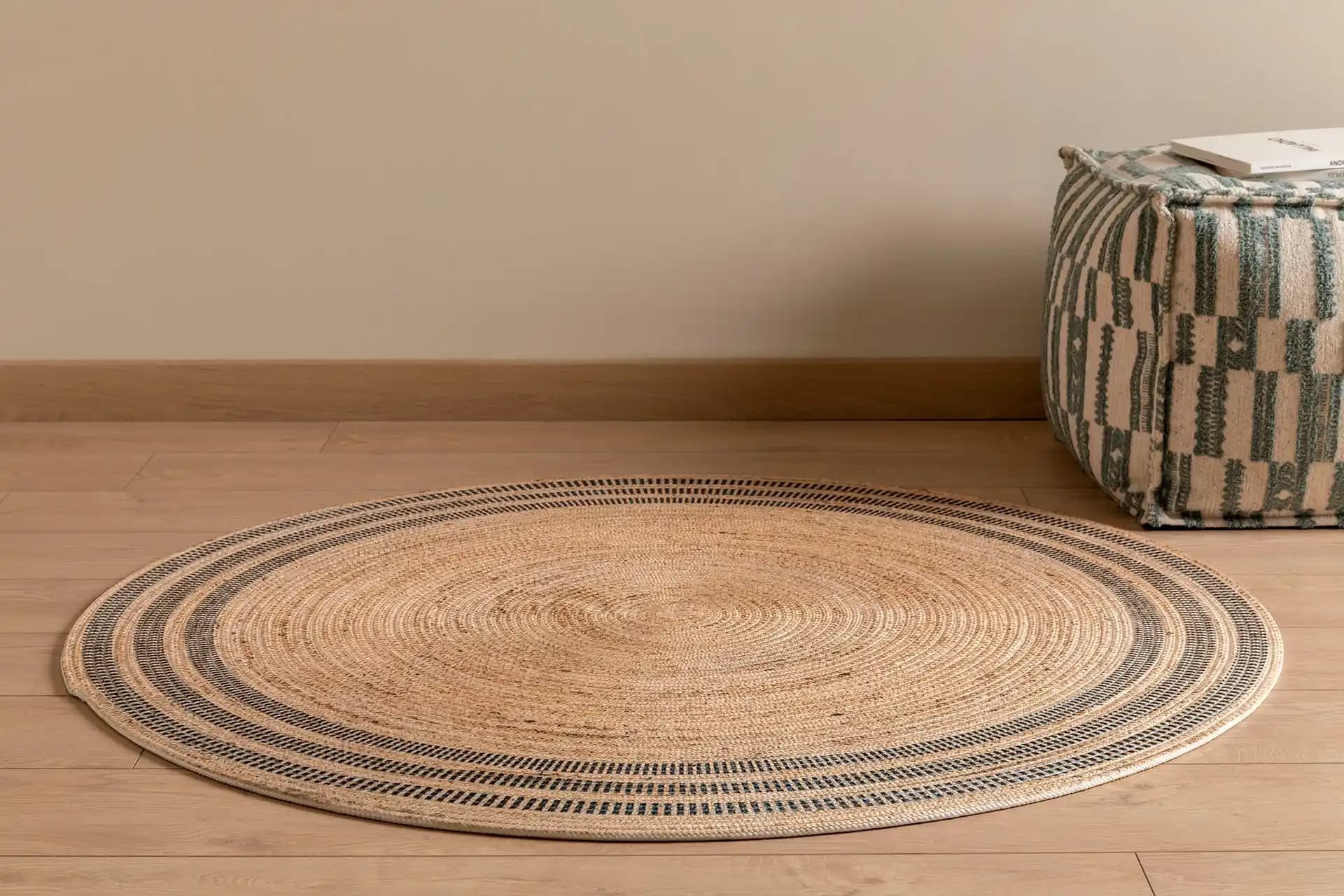 Örme Kilimlerin Dekorasyondaki Yeri ve Stil Seçenekleri Hakkında Detaylı Bilgi