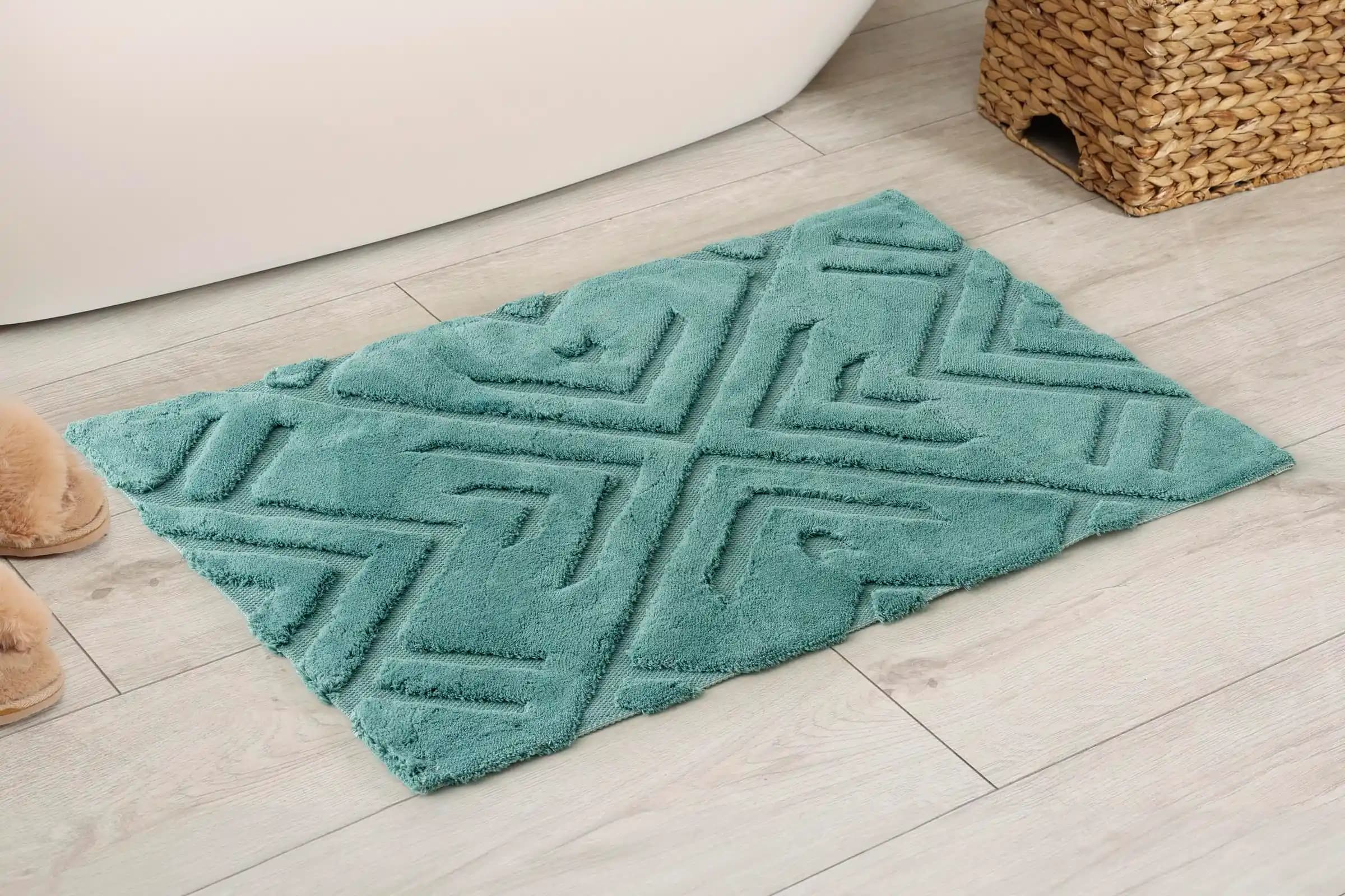 Pamuklu Paspaslar ile Banyonuzda Şıklık ve Konforu Yakalayın