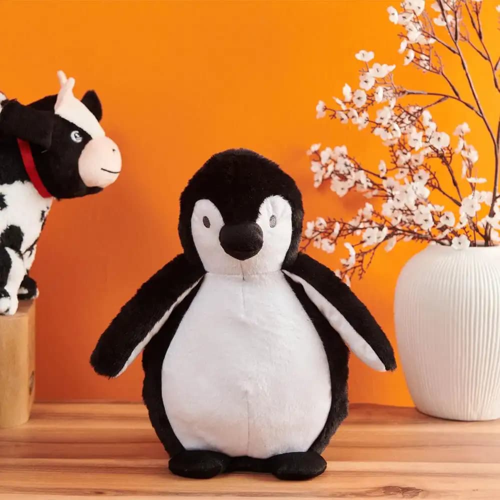 Penguen Yastık ile Dekorasyonda Sevimli ve Esprili Dokunuşlar