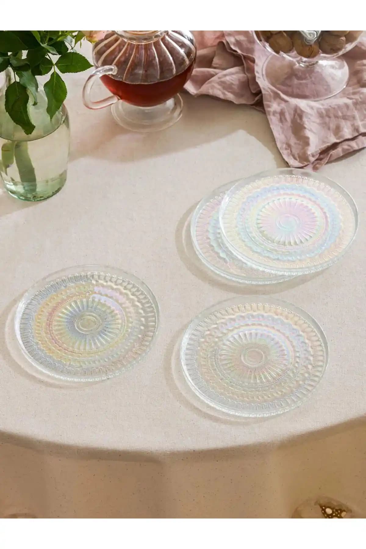 Renkli Cam Tabakların Dekorasyonda Kullanımı ve Estetik Avantajları