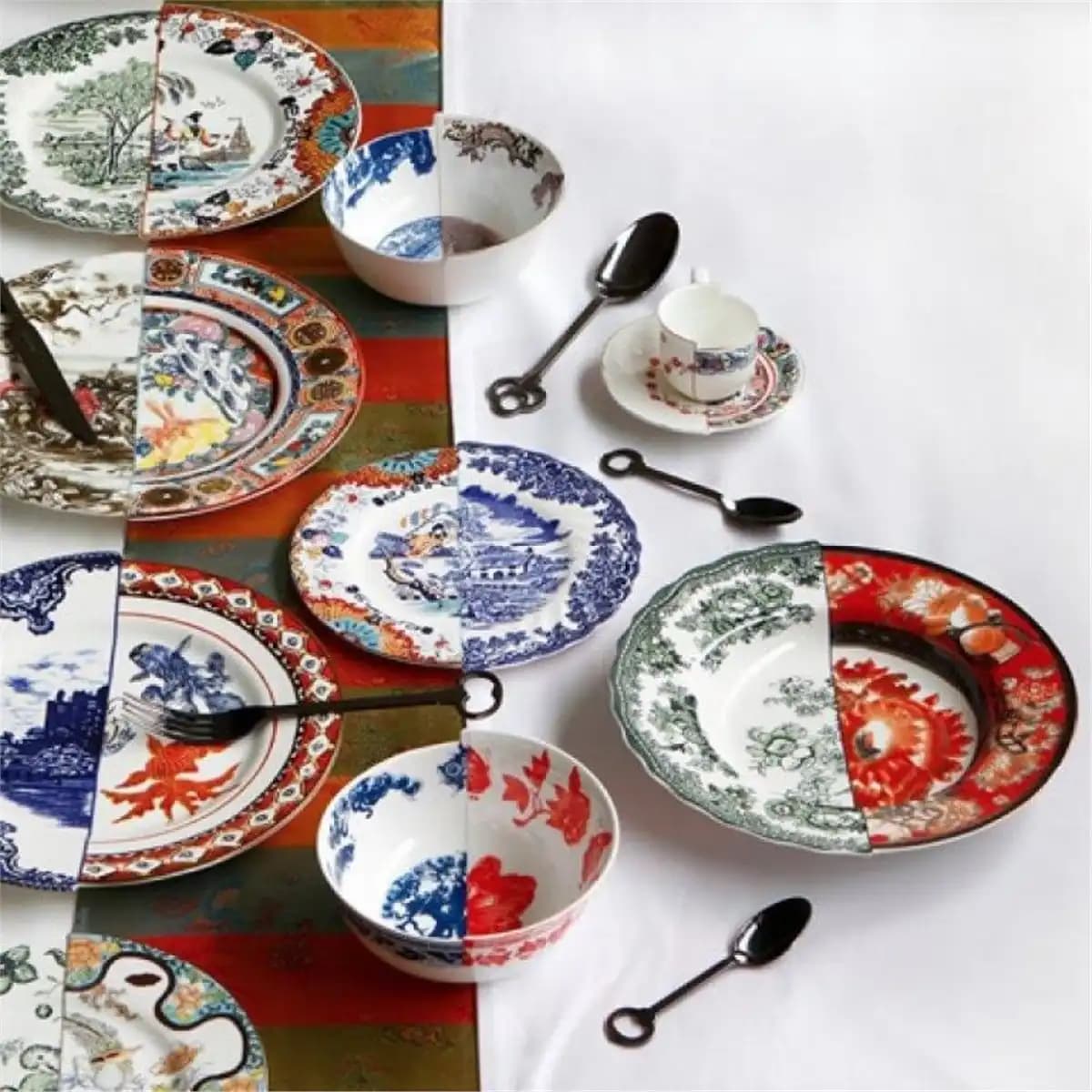 Seletti Yemek Takımı ile Modern ve Şık Sofra Dekorasyonları Yaratma Rehberi