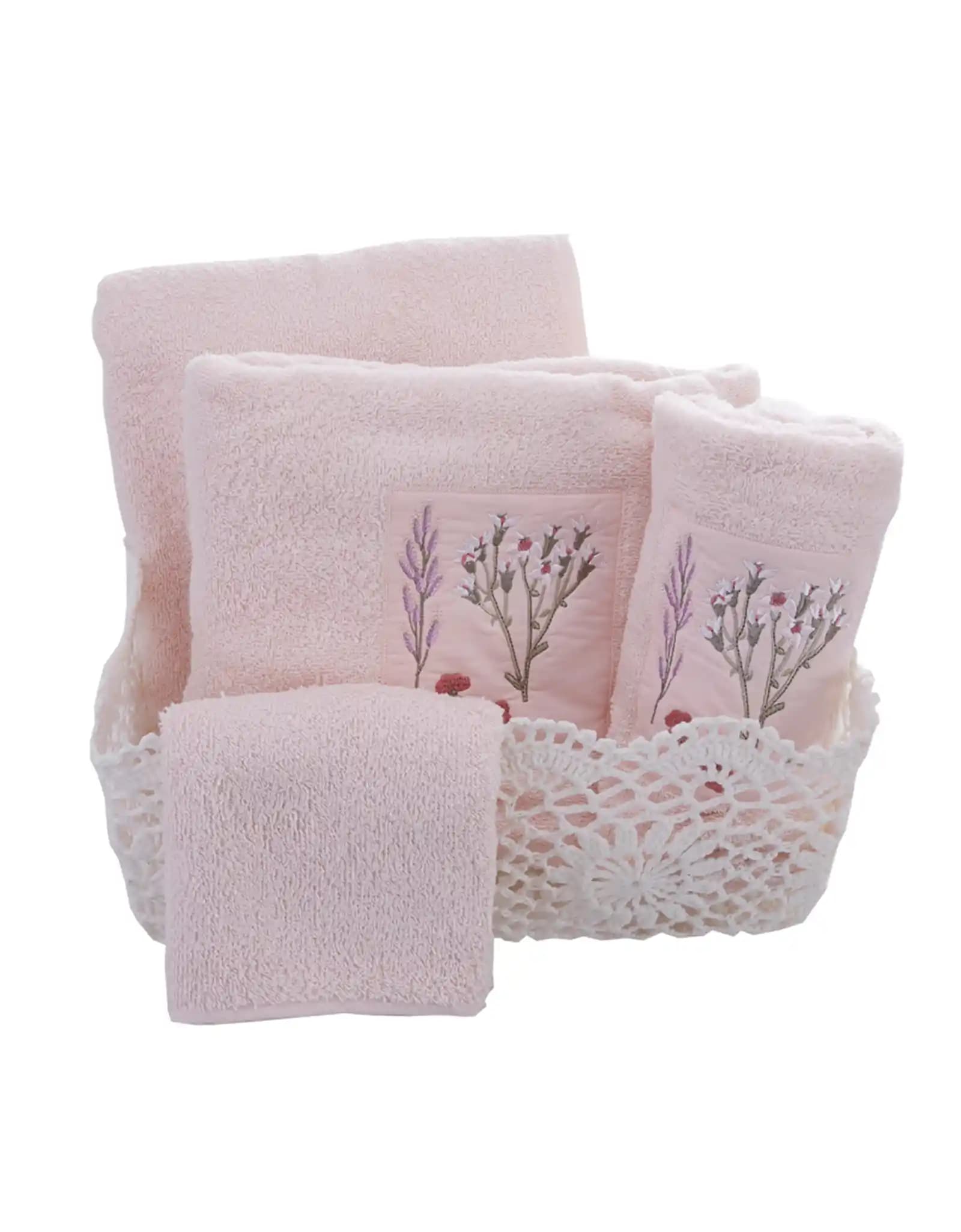 Sepetli Havlu Setleri ile Dekorasyonda Şıklık ve İşlevsellik Sağlayan Pratik Çözümler