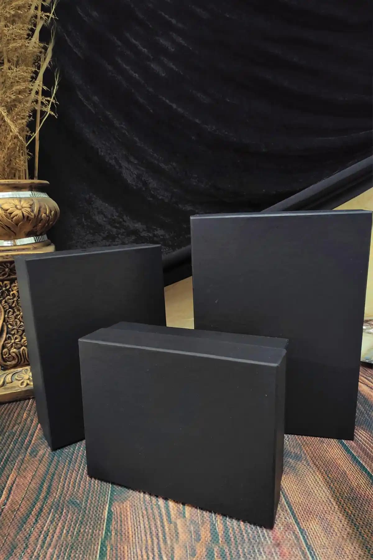 Siyah Kutu Dekorasyonunda Modern ve Çarpıcı Tasarımların Kullanım İpuçları