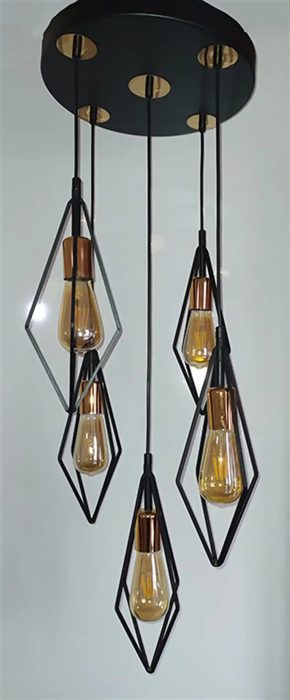 Siyah Metal Avize Modelleriyle Modern ve Şık Dekorasyonlar Yaratın