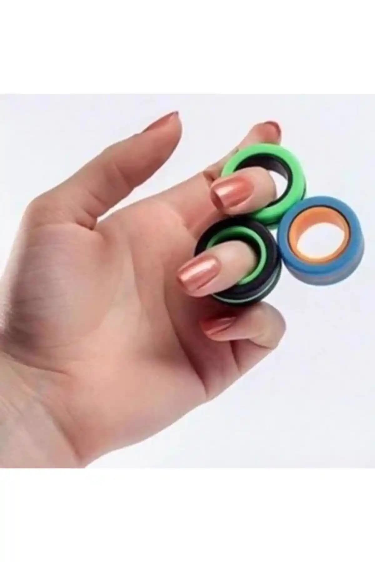 Stres Yüzüğü Dekorasyonda Dinginlik ve Şıklık Sunan Modern Aksesuar